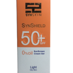 ضد آفتاب SynSkin SPF 50+ کنترل‌کننده چربی پوست مخصوص پوست چرب و مستعد جوش بدون چربی با بافت ژل کرمی
